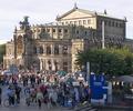 Semperoper, Theaterplatz