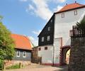 Unteres Stadttor (12./13.Jh.) und Zollhaus (links) am Westwall