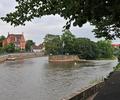 Die Weser vor der alten Schleuse, hinten rechts noch nicht im Bild