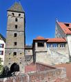Schiefer Stadtmauerturm unter der Metzig. 
