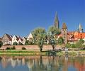 Blick ber die Donau zum Zentrum der Altstadt von Ulm